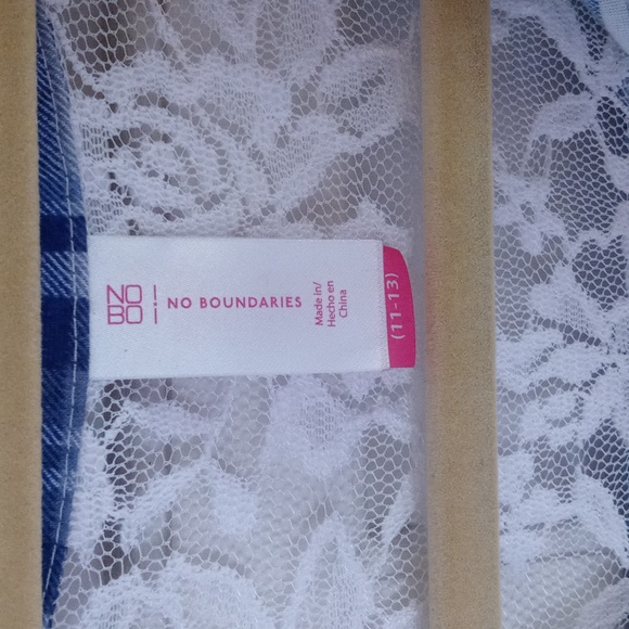 Casual ladies shirt. No Boundaries. Body 100% polyester, lace poly spandex mix. - Picture 2 of 3